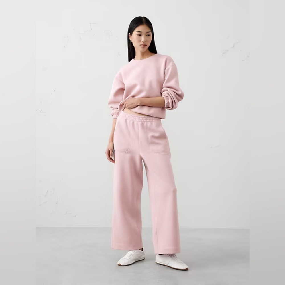 NWT SET BANANA REPUBLIC ULTRA SOFT KNIT SET ANKLE 
WIDE LEG PANT & CREW TOP XS/S